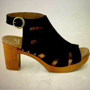 Dansko Women 12 (42) Demetria Black Nubuck Heeled Sandal New without Tags